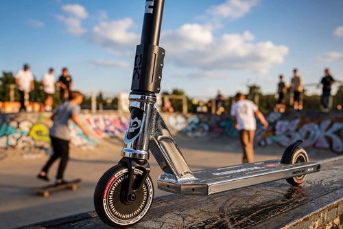 Hulajnoga wyczynowa SOKE BOX srebrno-czarna